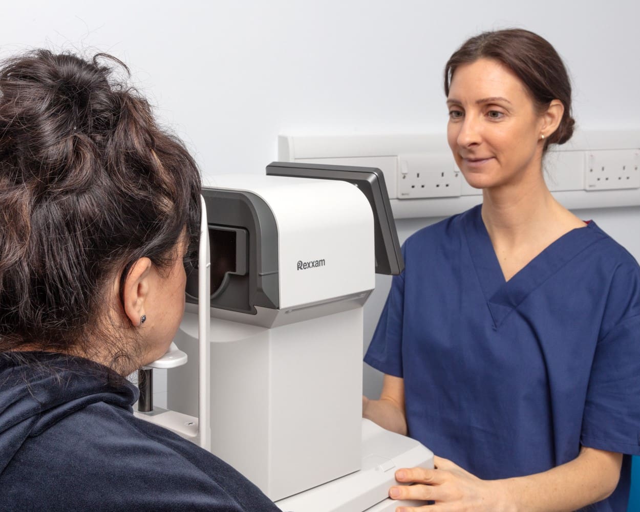 Autorefraction test on patient